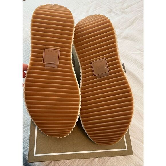 Dolce Vita Demo Jogger Sneaker NEW NIB - Picture 9 of 10